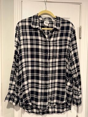 Gap Size M The Easy Shirt Black White Plaid Flannel Oversized Button Down Shirt